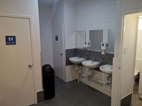 Quokka Backpackers Hostel Perth - Note - Valid Passport Required To Check In - Perths Hotel 23