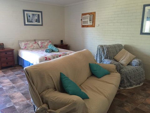 Surf Shack - Perths Hotel 4