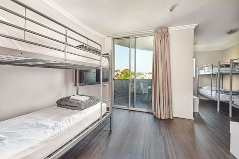 Nomads Byron Bay Backpackers - Perths Hotel 30