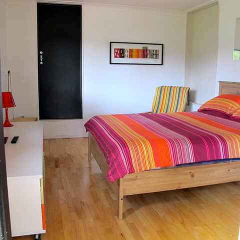 Pendeli Beach House - Perths Hotel 4