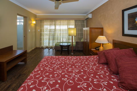 The Continental Hotel - Perths Hotel 32