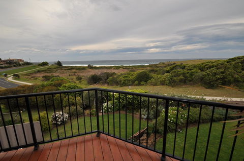Beachfront Apartments - Perths Hotel 0
