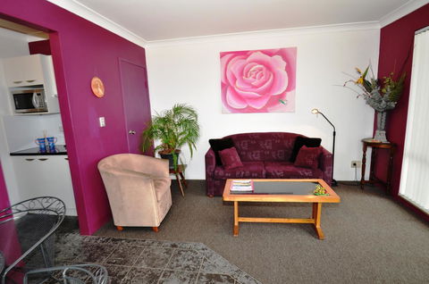 Beachfront Apartments - Perths Hotel 2