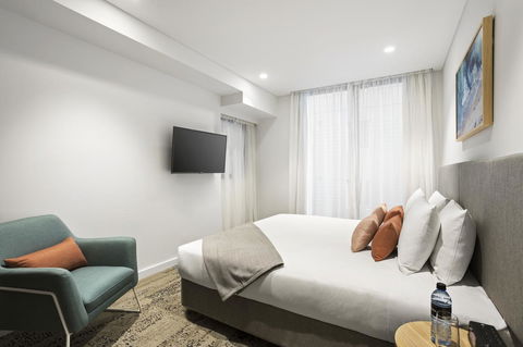 Quest North Sydney - Perths Hotel 14