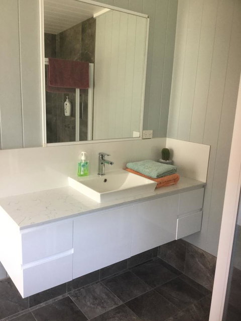 Jetz Bungalow - Perths Hotel 1