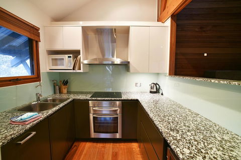 Ramshead Creek 3 - Thredbo - Perths Hotel 8