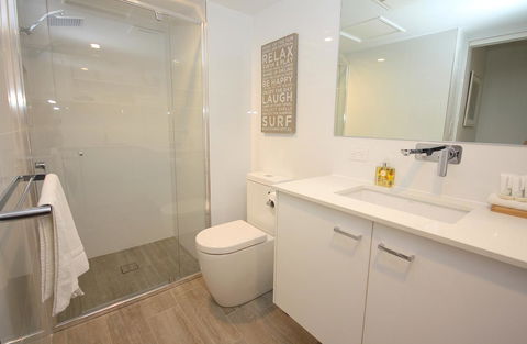 Cossies By The Sea - Perths Hotel 5