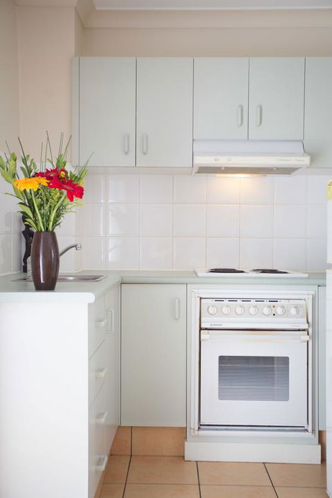 Byron Central Apartments - Perths Hotel 11