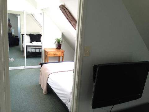 Byron Central Apartments - Perths Hotel 21