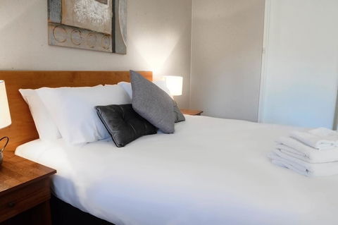 Almond Inn - Perths Hotel 0