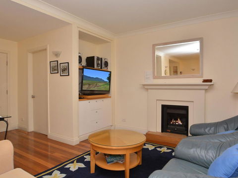 Villa 2br Prosecco Villa Located Within Cypress Lakes Resort - Perths Hotel 1