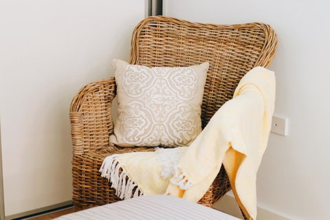 Modern & Cosy 2-Bedroom Apartment Hornsby - Perths Hotel 5