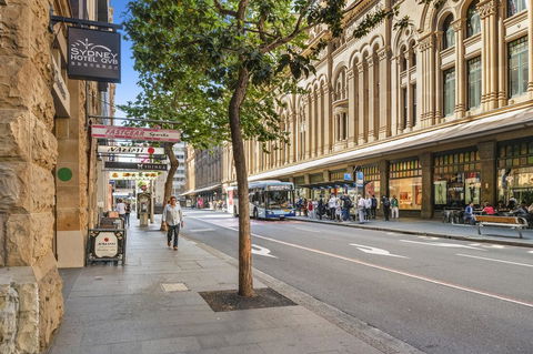 YEHS Hotel Sydney QVB - Perths Hotel 4
