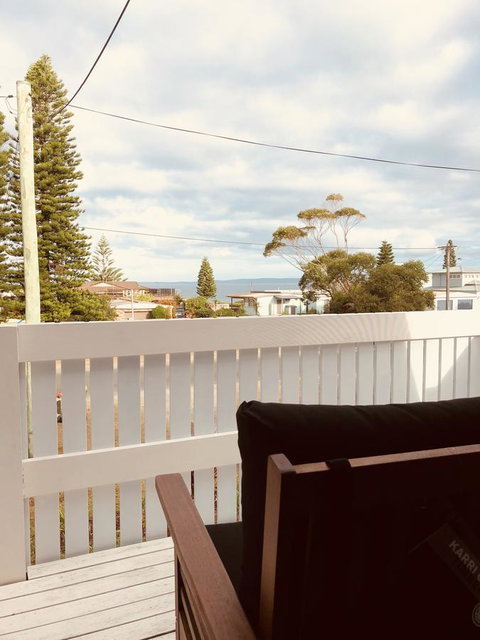 Little Blue Beach House - Perths Hotel 0