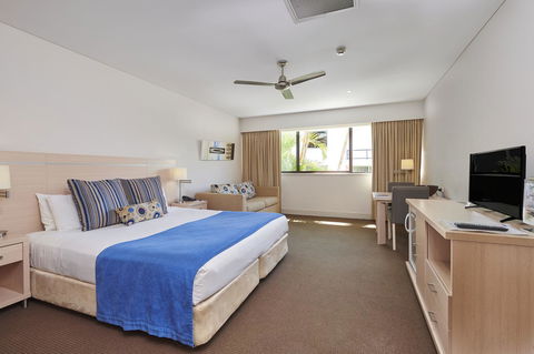 Waves Byron Bay - Perths Hotel 35