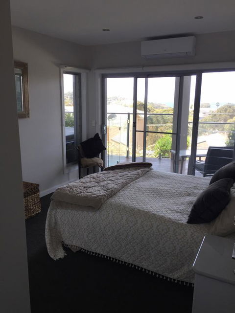 Churchill View Forster - Perths Hotel 26