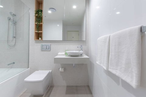 Japanese Style Waterfront Apt Wt Rooftop Pool - Perths Hotel 19