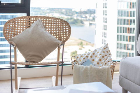 Japanese Style Waterfront Apt Wt Rooftop Pool - Perths Hotel 3