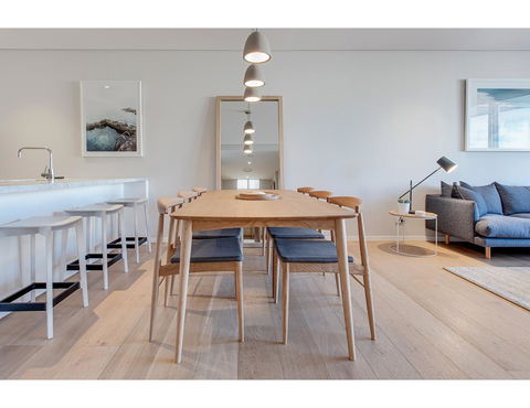 Oceanside Elegance At Superb Home Steps From Sand - Perths Hotel 6