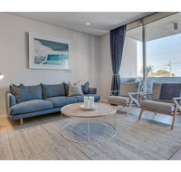 Oceanside Elegance At Superb Home Steps From Sand - Perths Hotel