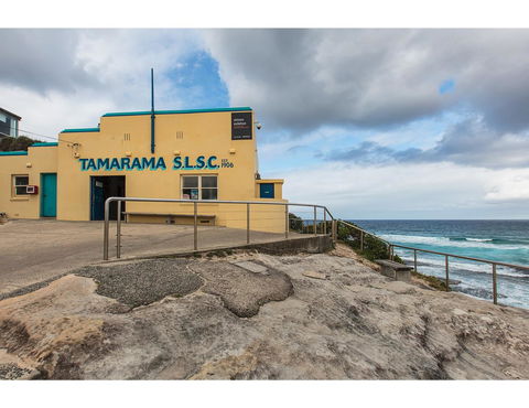 Oceanside Elegance At Superb Home Steps From Sand - Perths Hotel 21