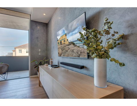 Oceanside Elegance At Superb Home Steps From Sand - Perths Hotel 13