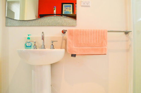 Yigala House - Perths Hotel 28