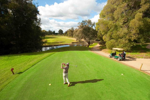 Comfort Suites Clubarham Golf Resort - Perths Hotel 10
