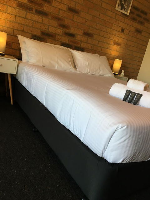 Bega Downs Motor Inn - Perths Hotel 12