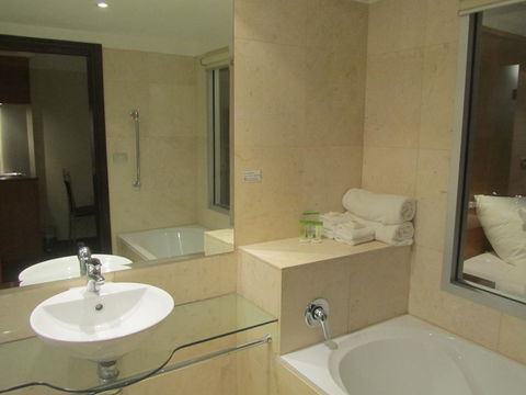 Best Western Plus Goulburn - Perths Hotel 32
