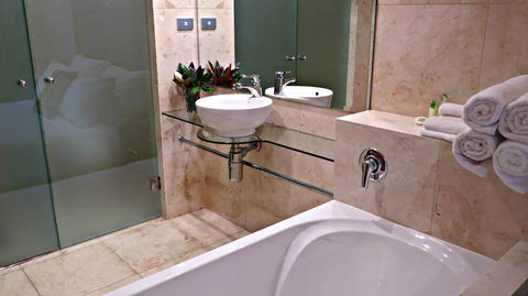 Best Western Plus Goulburn - Perths Hotel 6