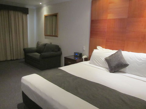 Best Western Plus Goulburn - Perths Hotel 28
