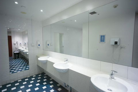 YHA Sydney Central - Perths Hotel 11
