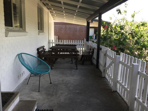 Hat Head Beach Cottage 1 - Perths Hotel 3