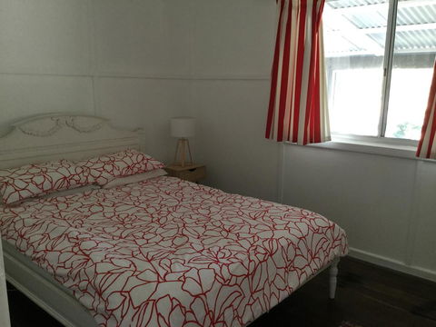 Hat Head Beach Cottage 1 - Perths Hotel 10