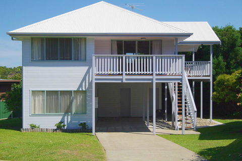Anglesea, 17 Hodgson Street - Perths Hotel 0
