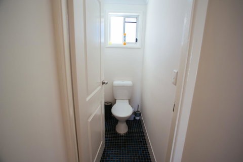 Sunbaker Pet Friendly Awards Finalist 4 Mins Walk To Culburra Beach - Perths Hotel 26