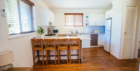 Sunbaker Pet Friendly Awards Finalist 4 Mins Walk To Culburra Beach - Perths Hotel 13