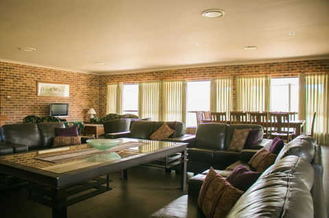 Ironstone Estate Lovedale - Perths Hotel 26