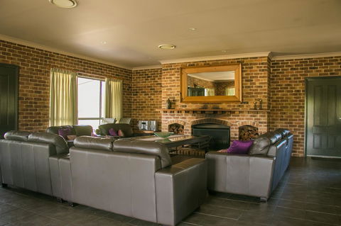 Ironstone Estate Lovedale - Perths Hotel 2