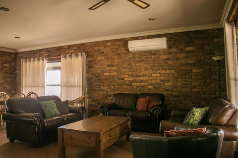 Ironstone Estate Lovedale - Perths Hotel 16