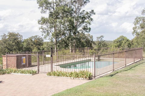 Ironstone Estate Lovedale - Perths Hotel 3