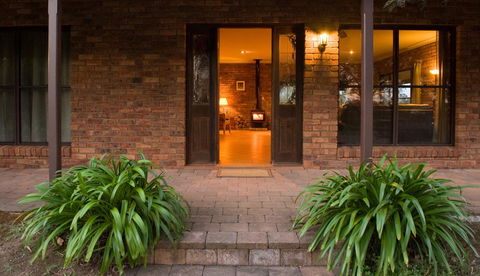 Ironstone Estate Lovedale - Perths Hotel 38