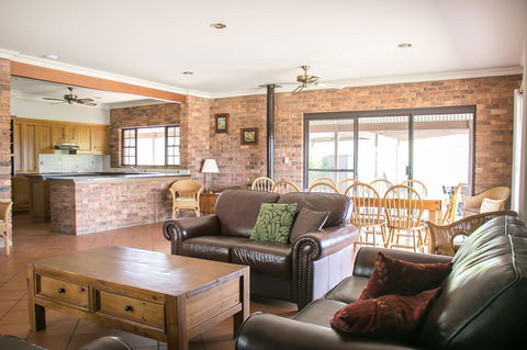 Ironstone Estate Lovedale - Perths Hotel 19