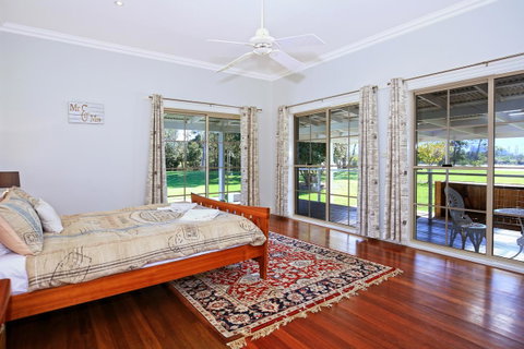 Terara Riverside Retreat - Perths Hotel 4