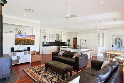 Terara Riverside Retreat - Perths Hotel 6
