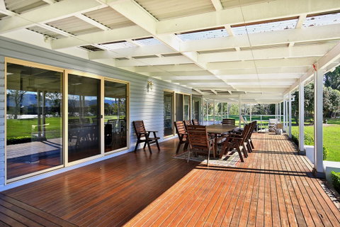 Terara Riverside Retreat - Perths Hotel 21