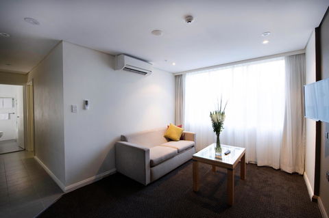 Coogee Sands Hotel & Apartments - Perths Hotel 5