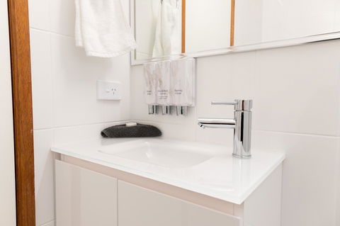 Sapphire Waters Motor Inn - Perths Hotel 1
