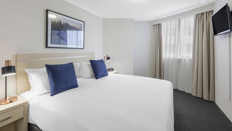 Oaks Sydney Castlereagh Suites - Perths Hotel 2